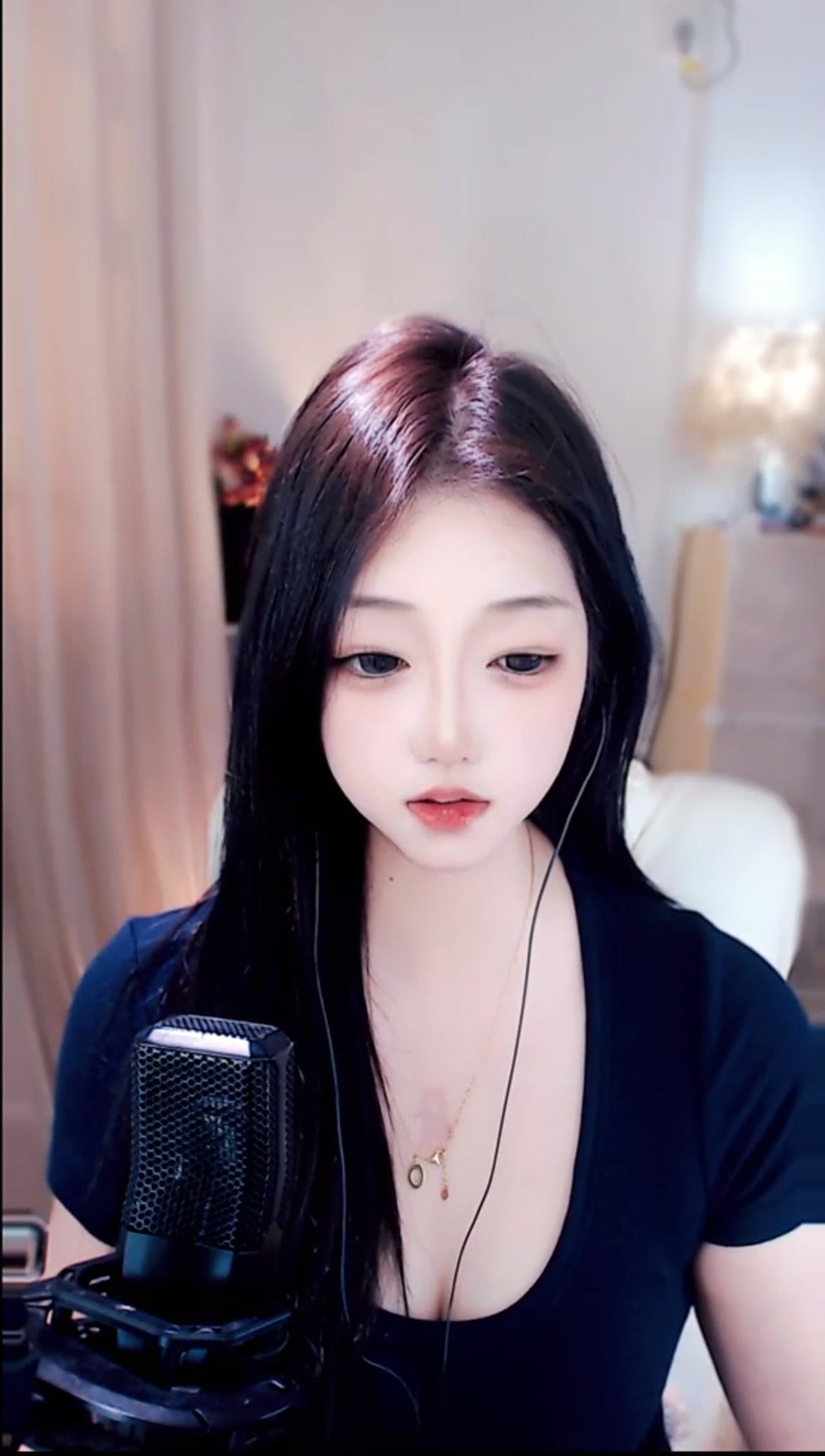 林晚的直播封面